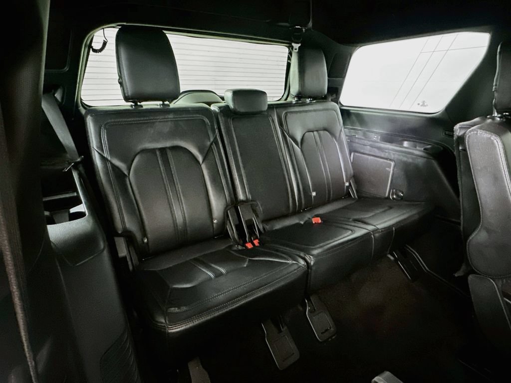 Used 2019 Ford Expedition Limited w/ Special Edition Package AWD/4WD image 11