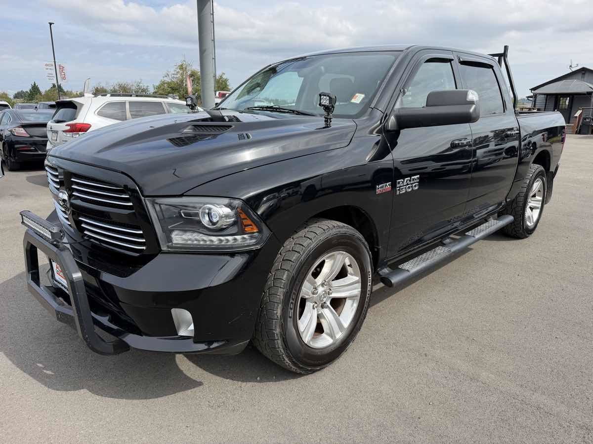 Used 2014 RAM 1500 Sport w/ Remote Start & Security Group AWD/4WD image 4
