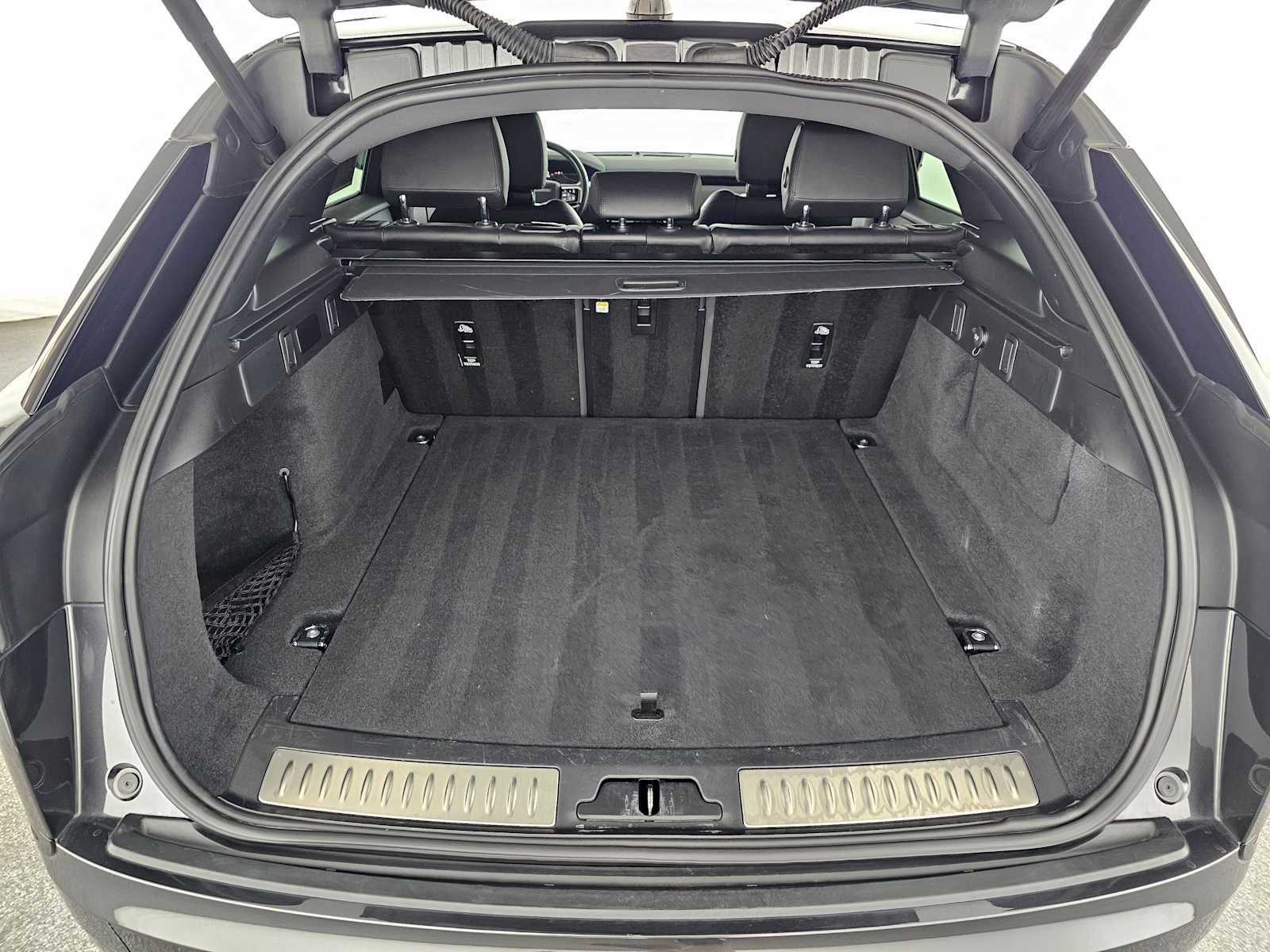 Used 2024 Land Rover Range Rover Velar Dynamic SE image 14