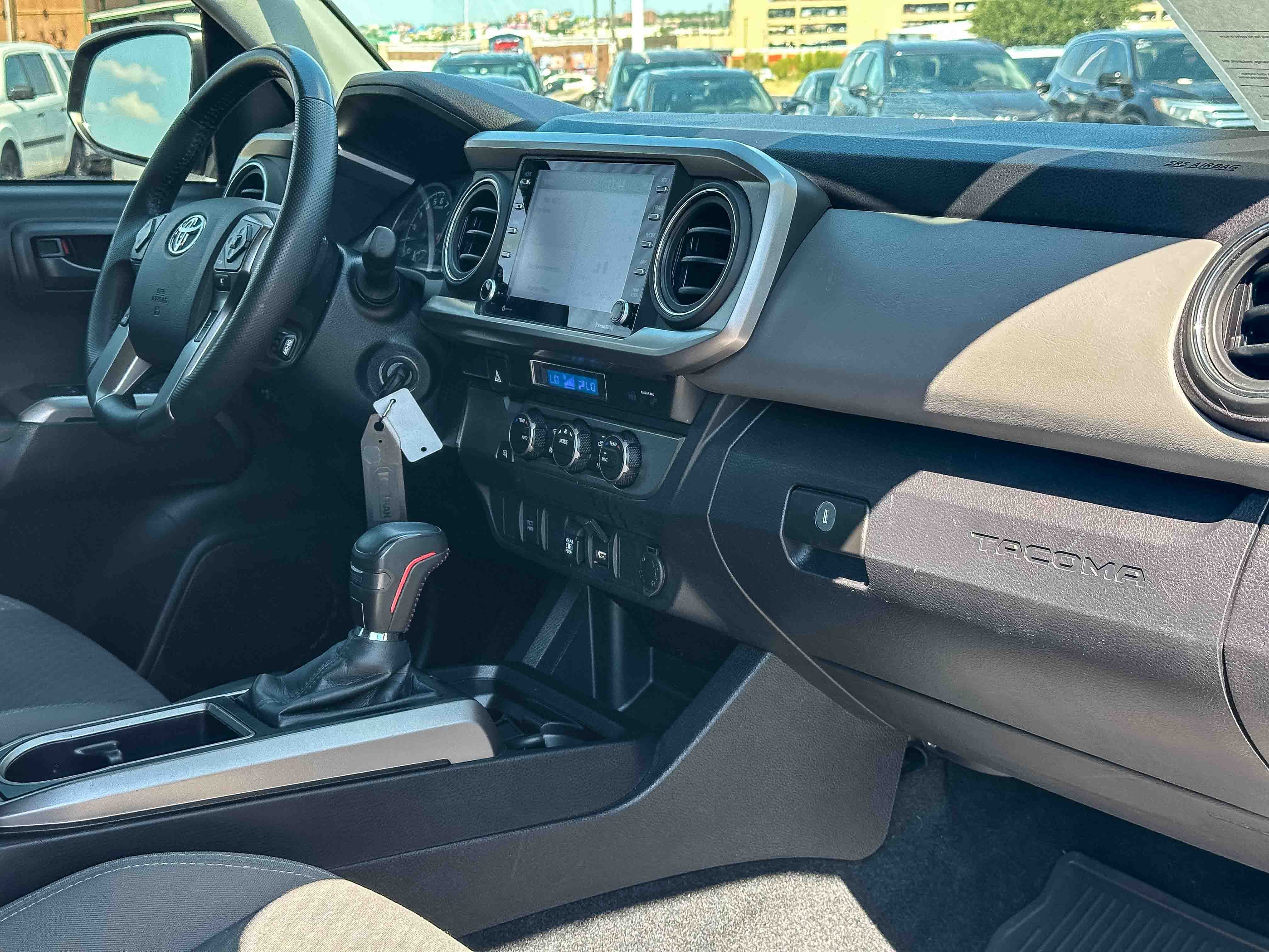 Used 2022 Toyota Tacoma SR5 RWD image 23