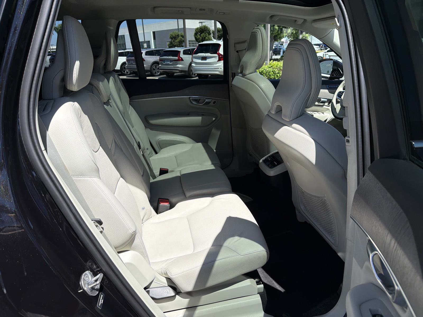 Certified 2023 Volvo XC90 B6 Plus w/ Protection Package Premier AWD/4WD image 25