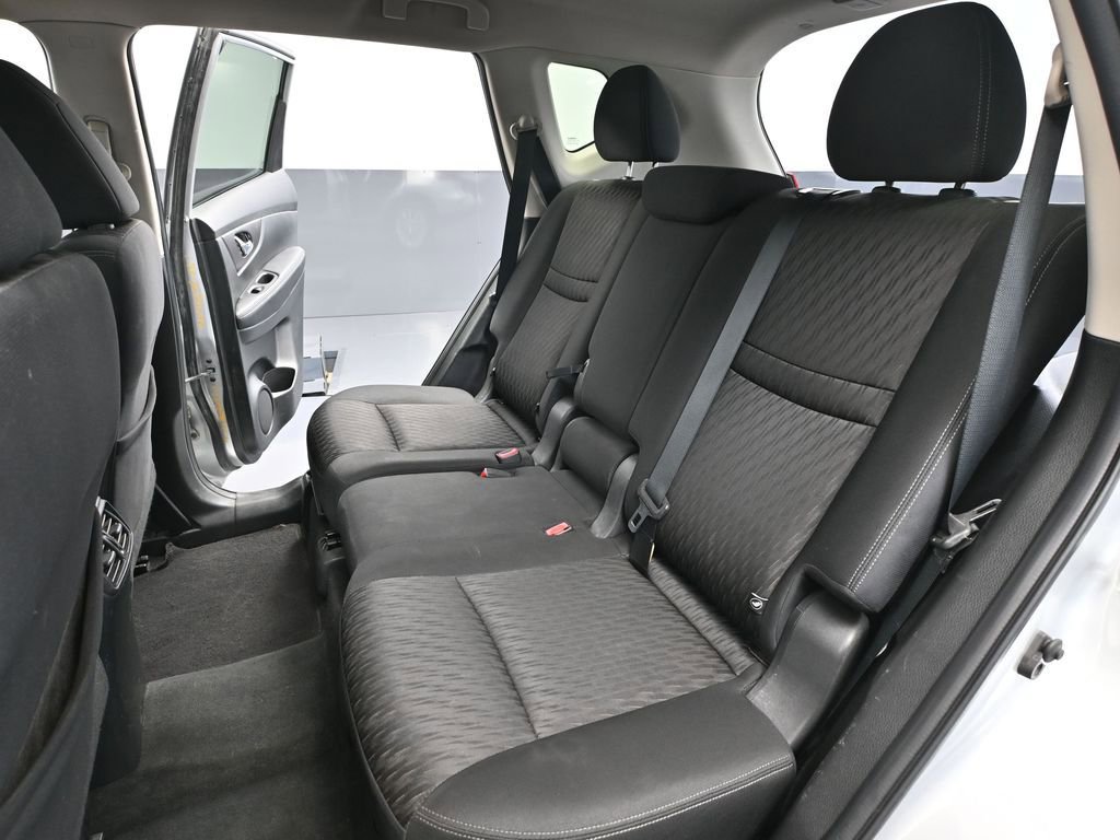 Used 2020 Nissan Rogue SV image 37