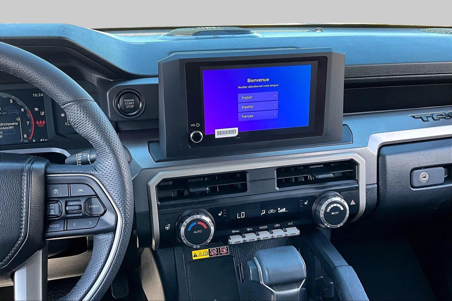 Used 2025 Toyota Tacoma SR5 AWD/4WD image 7
