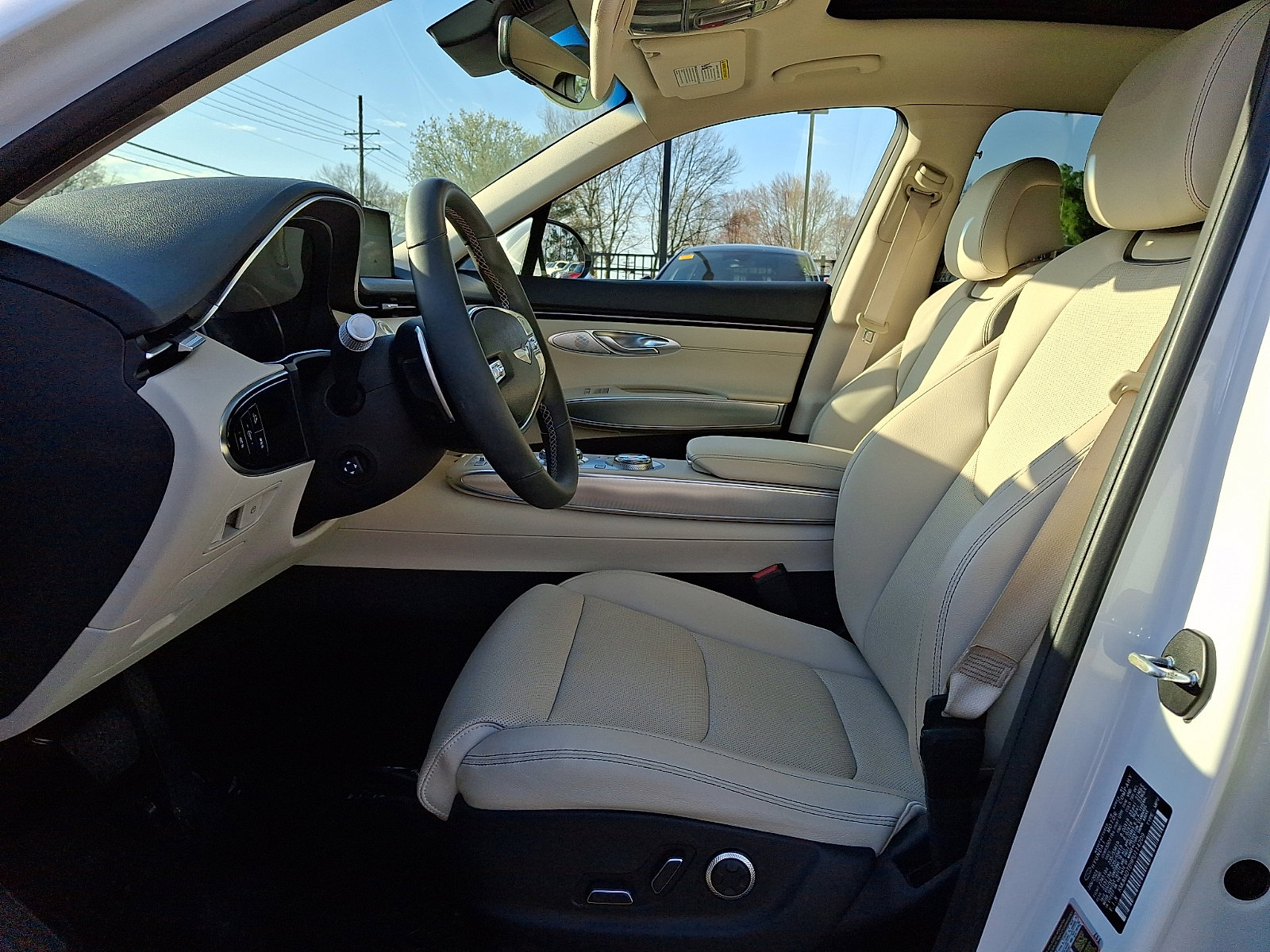 Certified 2023 Genesis GV70 2.5T w/ Select Package AWD/4WD image 15