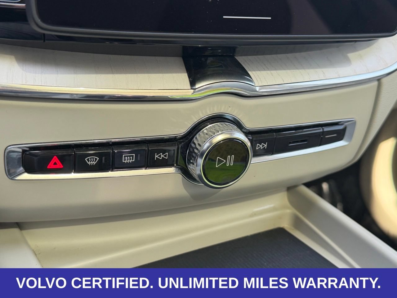 Certified 2026 Volvo XC60 B5 Ultra AWD/4WD image 22