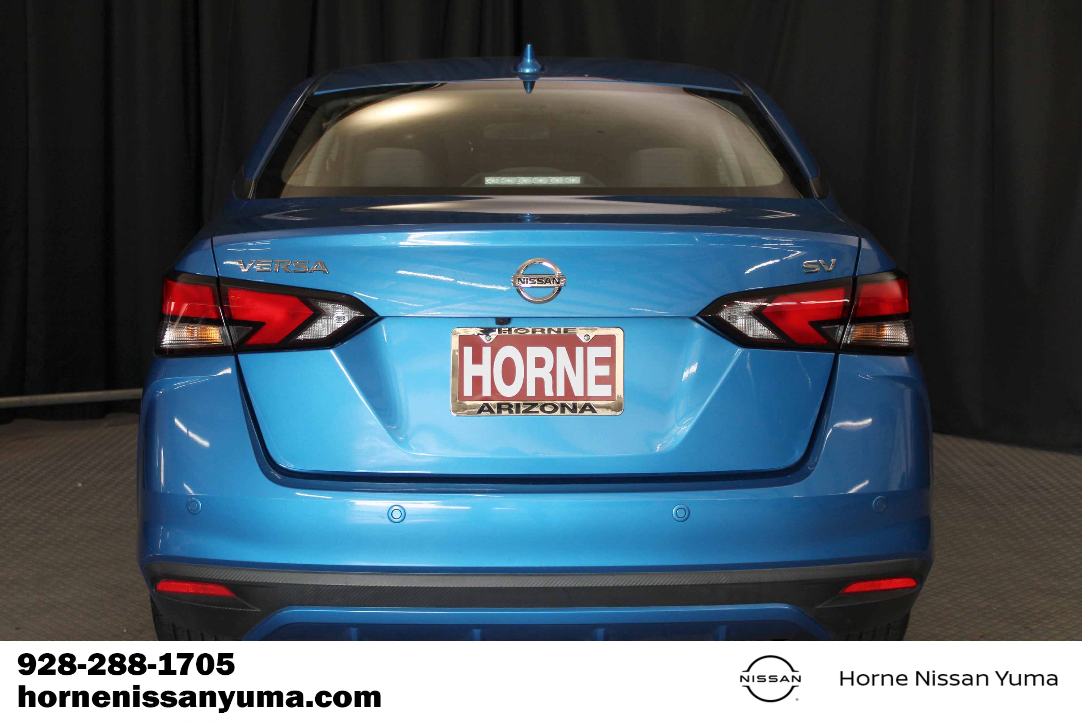 Used 2022 Nissan Versa SV FWD image 14