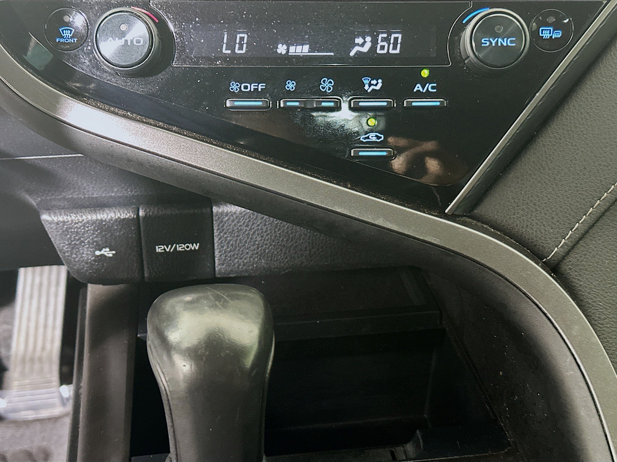 Used 2023 Toyota Camry SE FWD image 22