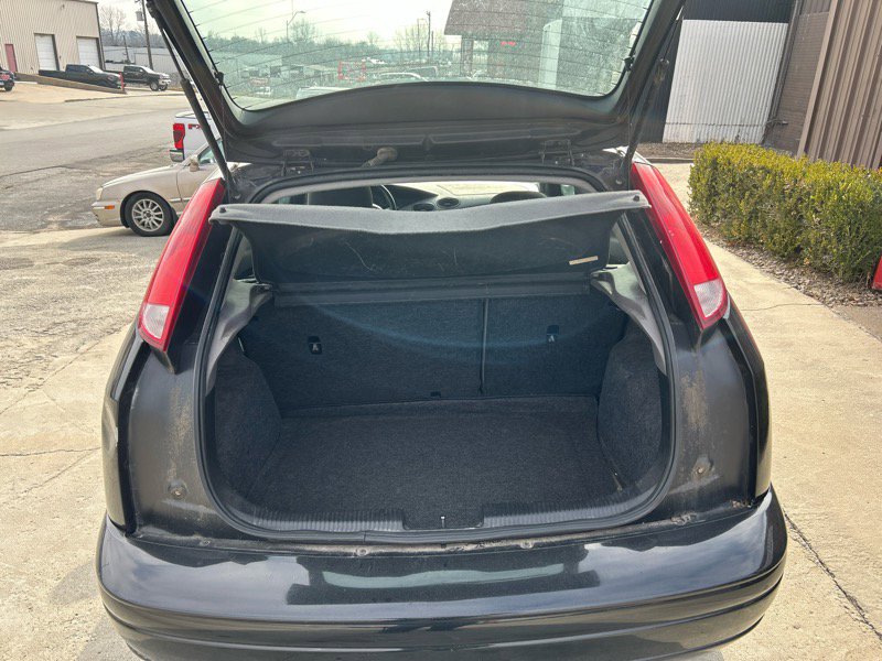 Used 2004 Ford Focus ZX3 Hatchback image 7