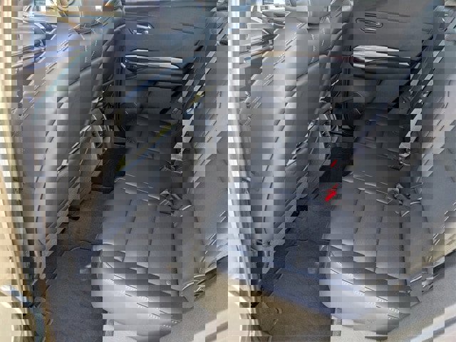 Used 2024 Cadillac XT4 Premium Luxury image 16