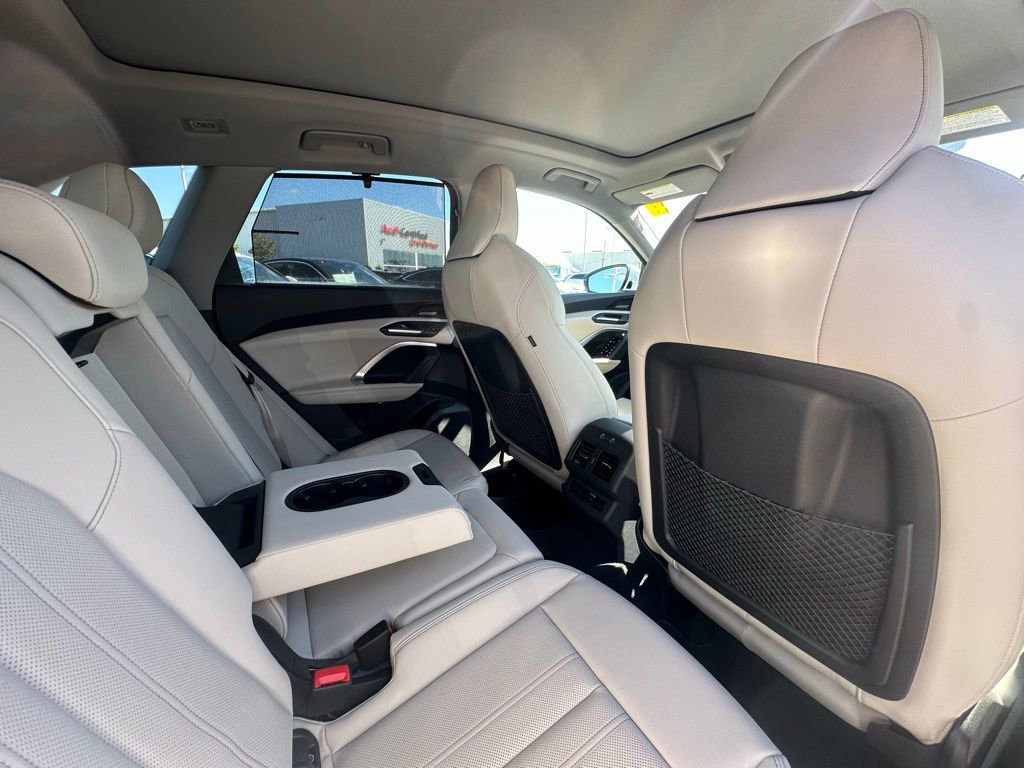 New 2025 Audi Q5 Premium Plus image 28