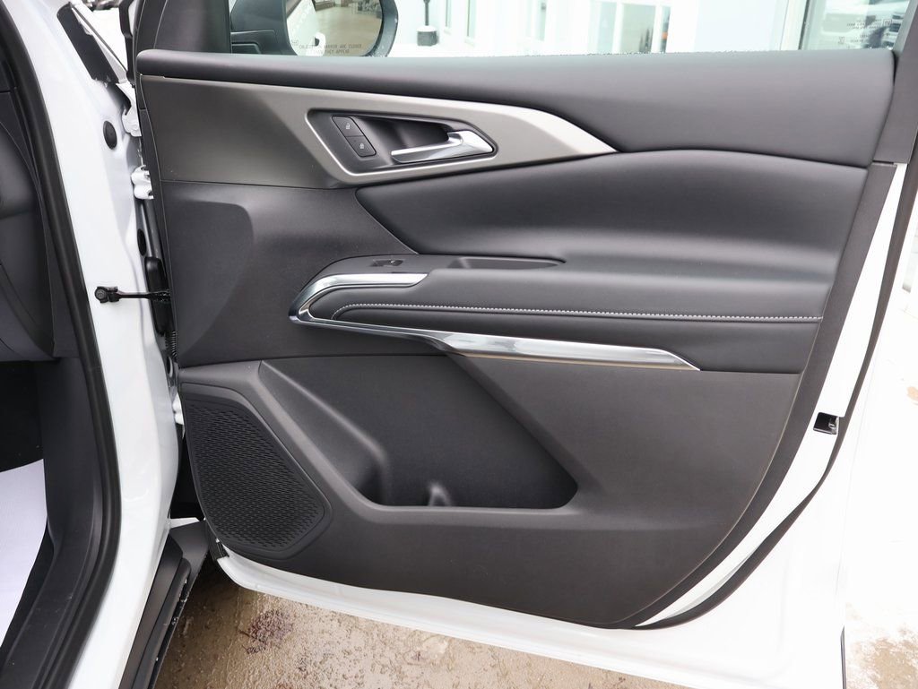 New 2026 Chevrolet Traverse LT w/ Sun and Wheel Package image 38