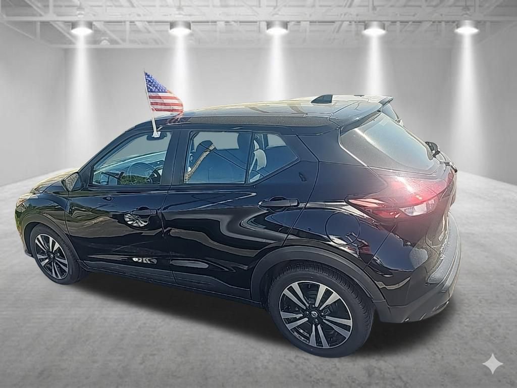 Used 2023 Nissan Kicks S FWD image 6