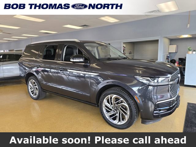 Used 2025 Lincoln Navigator Reserve video 1