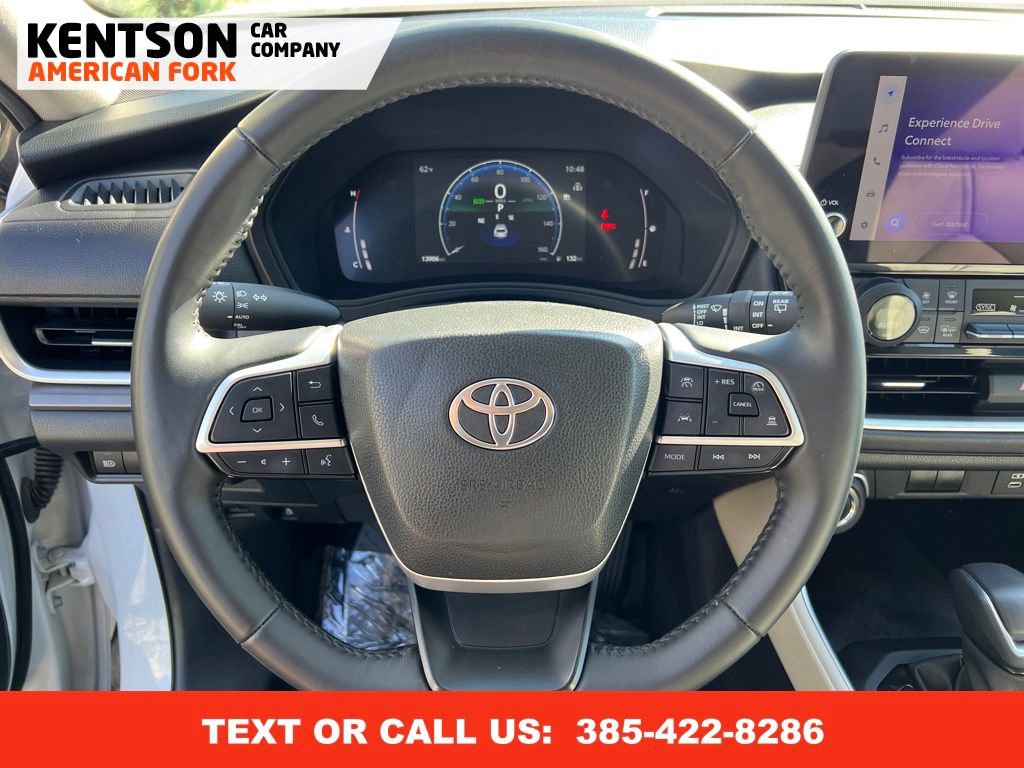 Used 2025 Toyota Grand Highlander AWD image 15