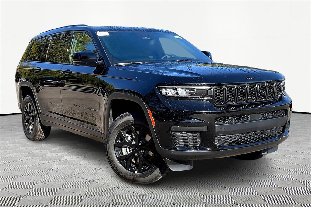 New 2025 Jeep Grand Cherokee L Altitude image 1