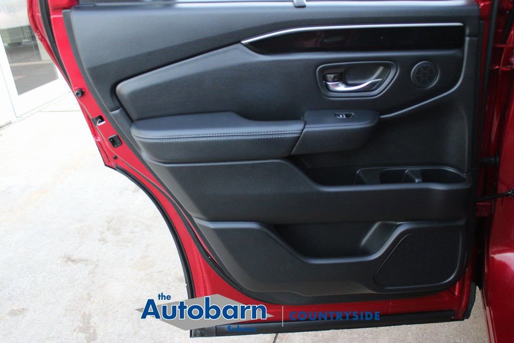 Used 2023 Honda Pilot Touring image 23