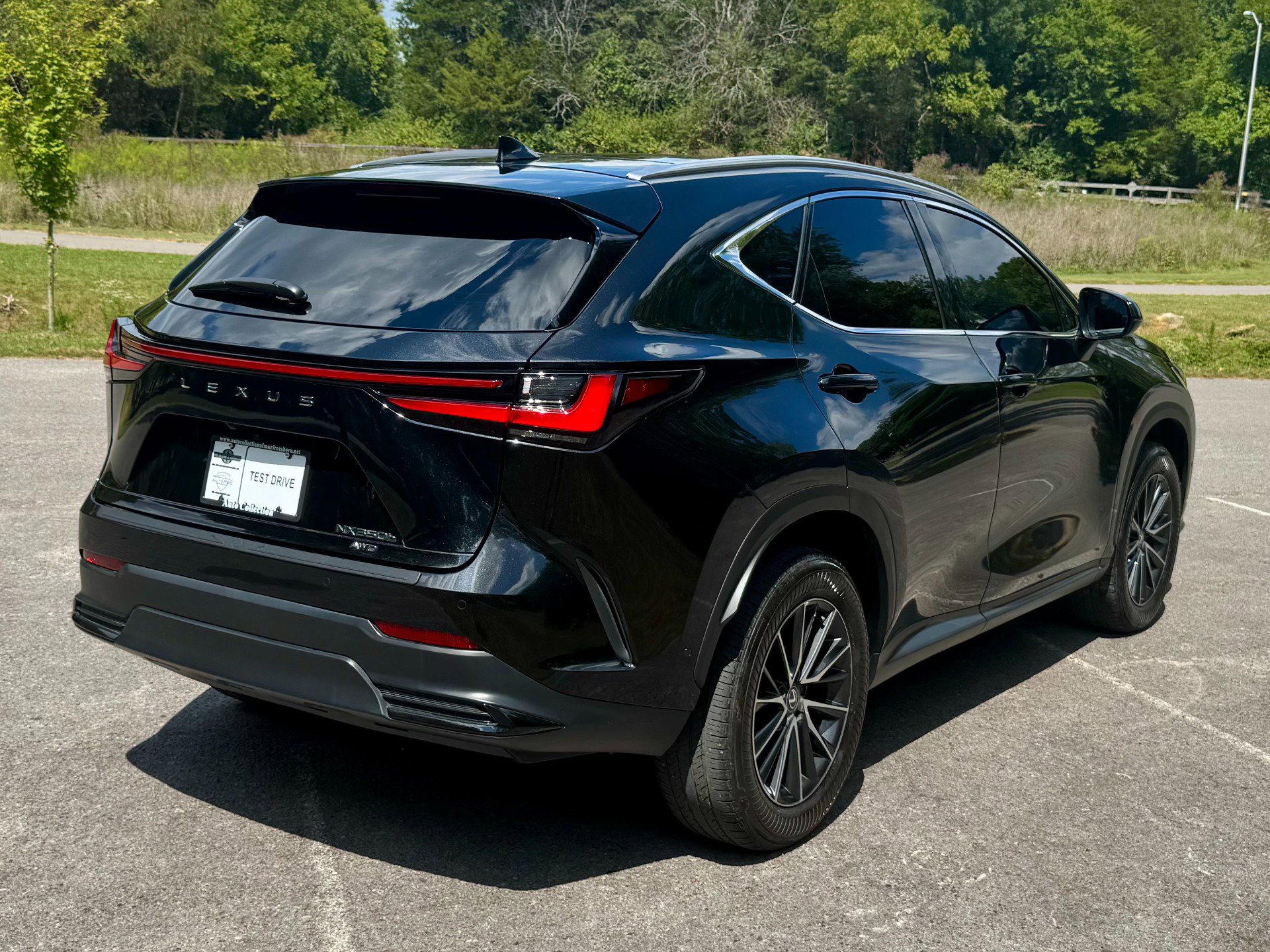 Used 2025 Lexus NX 300h AWD w/ Luxury Package image 3