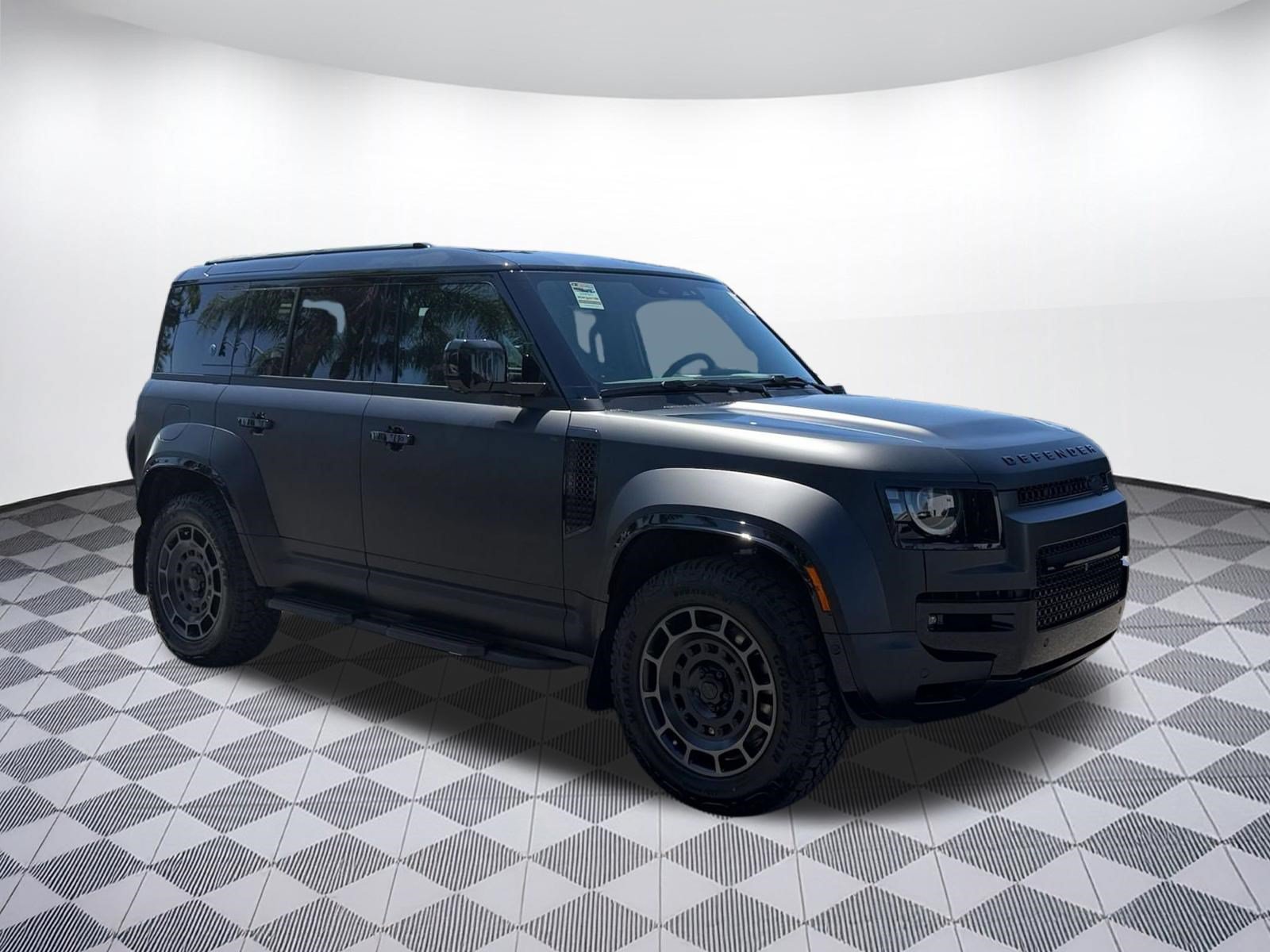 New 2026 Land Rover Defender 110 OCTA AWD/4WD image 7
