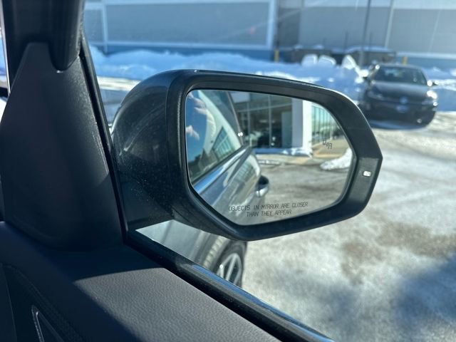 Certified 2025 Volkswagen Atlas Cross Sport SEL Premium R-Line image 31