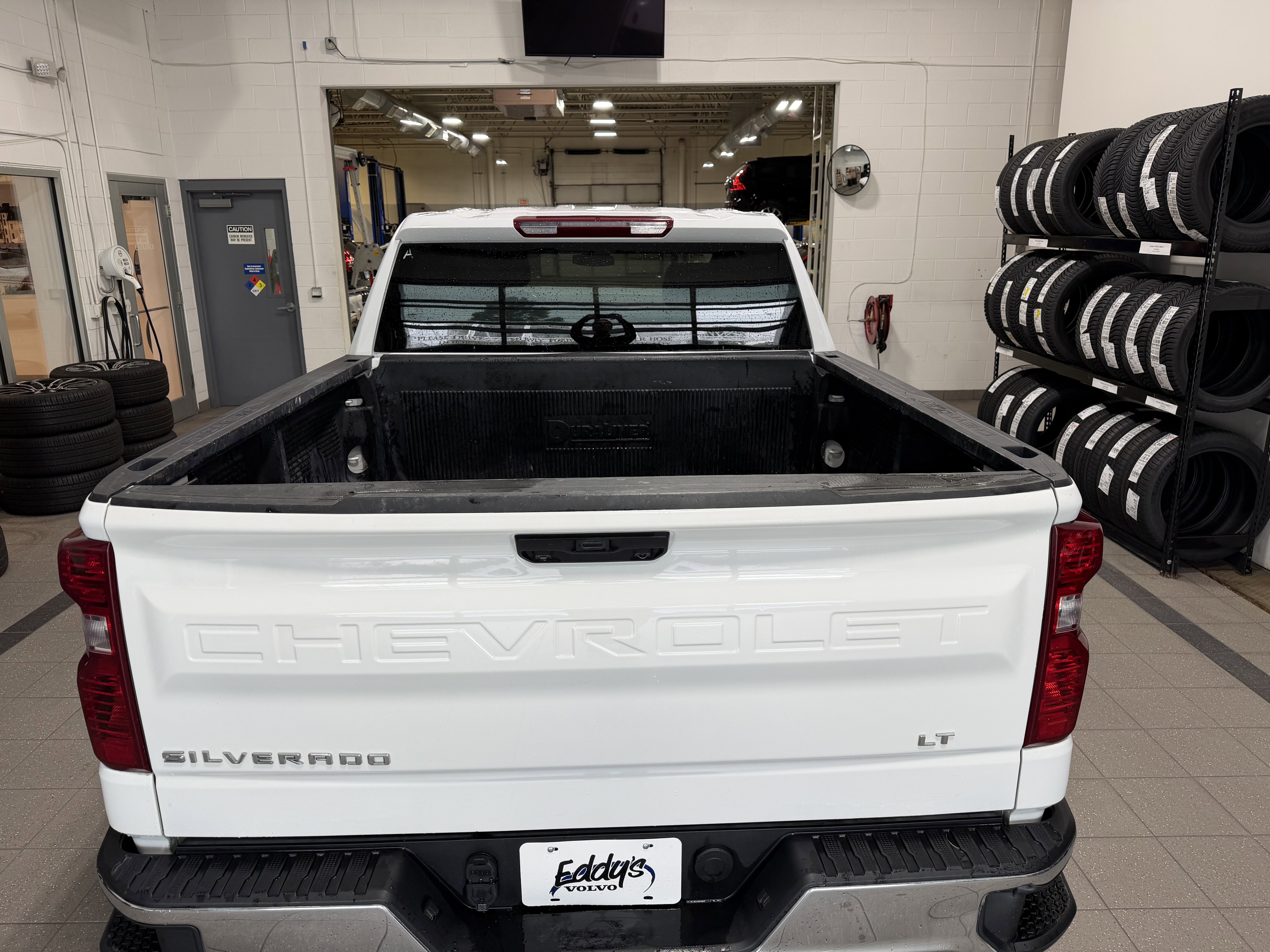 Used 2025 Chevrolet Silverado 1500 LT w/ Work Truck Package AWD/4WD image 9