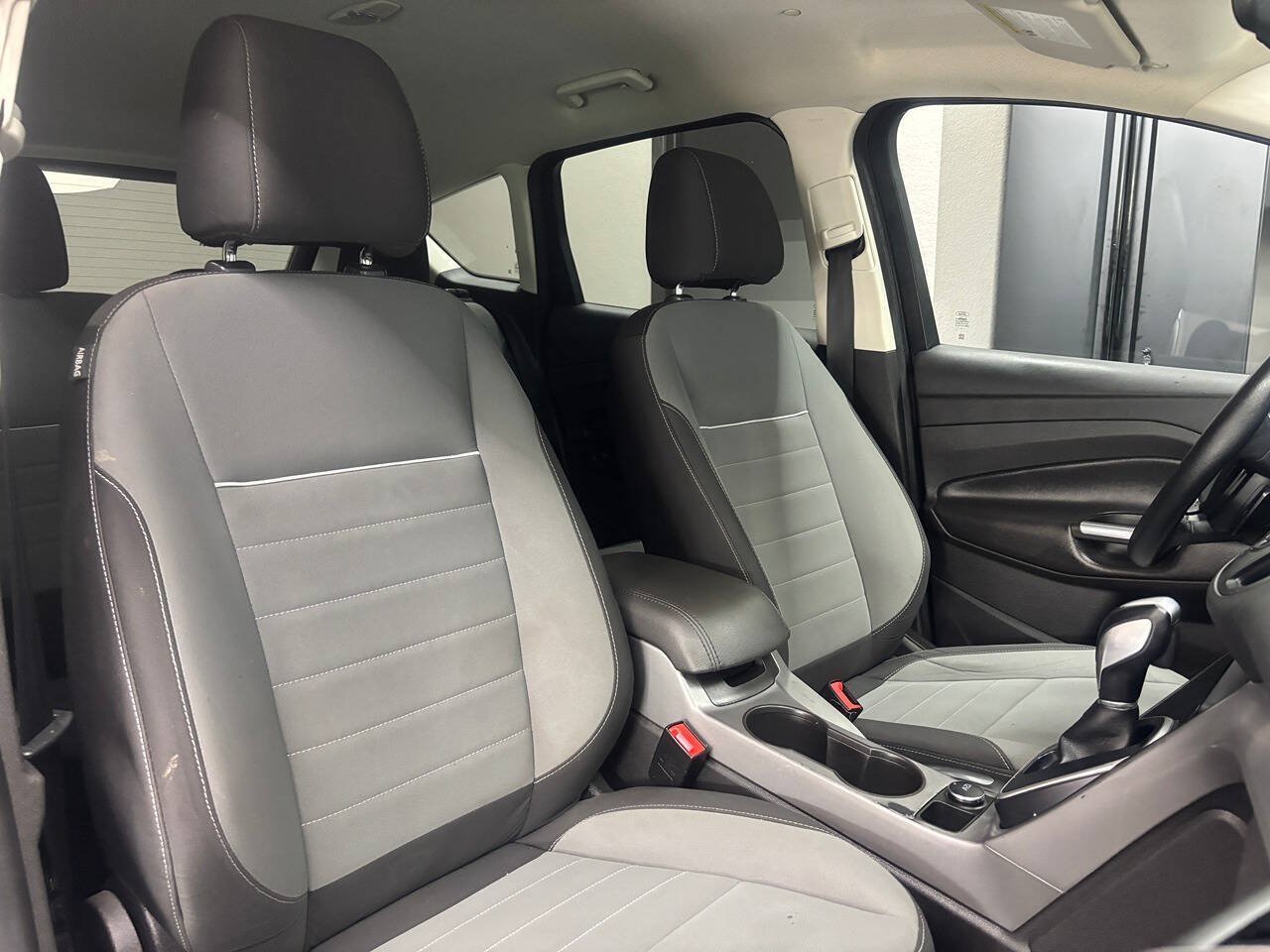Used 2013 Ford C-MAX SE FWD image 25