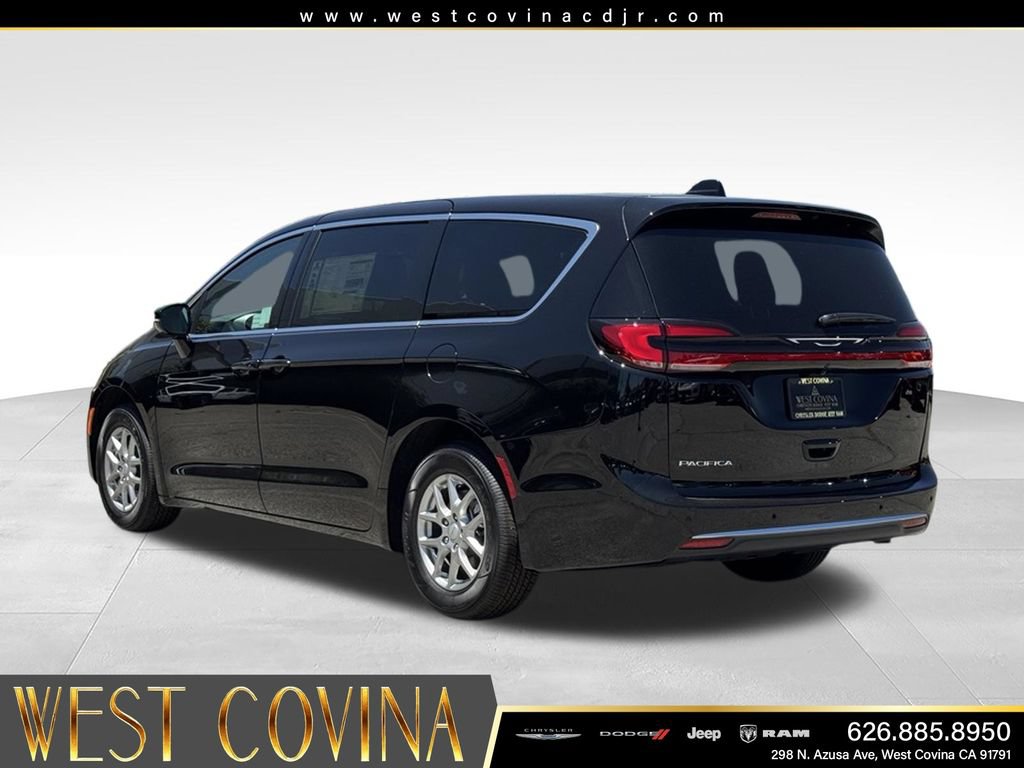 New 2027 Chrysler Pacifica Select FWD image 11
