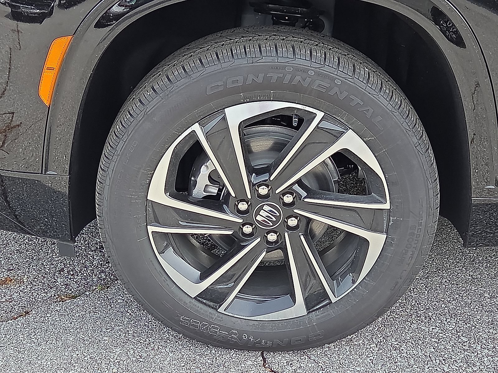 New 2026 Buick Enclave Sport Touring w/ Power Package FWD image 7