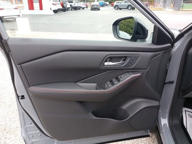 New 2026 Nissan Rogue SV image 9