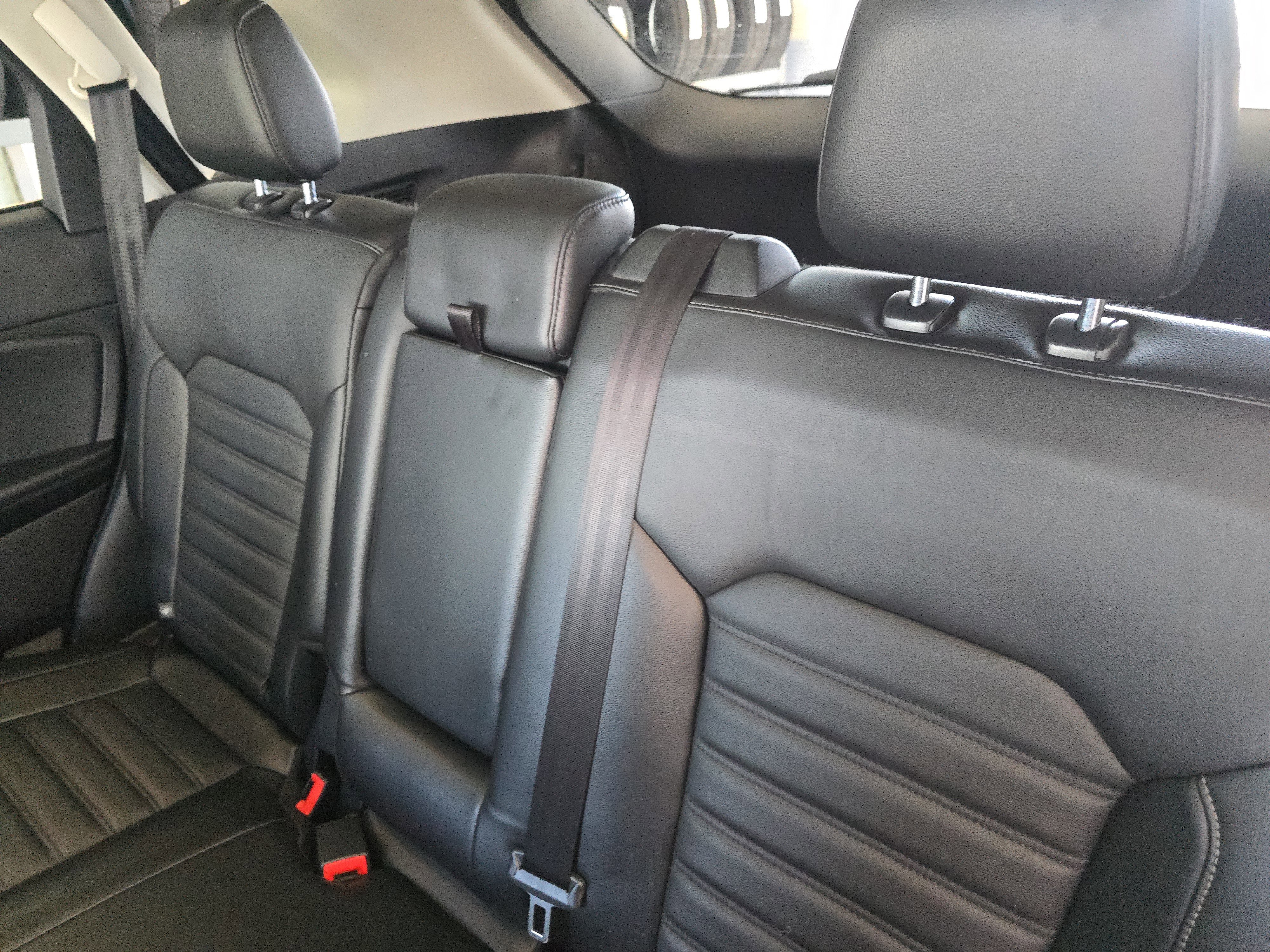 Used 2015 Ford Edge SEL w/ Equipment Group 201A image 23