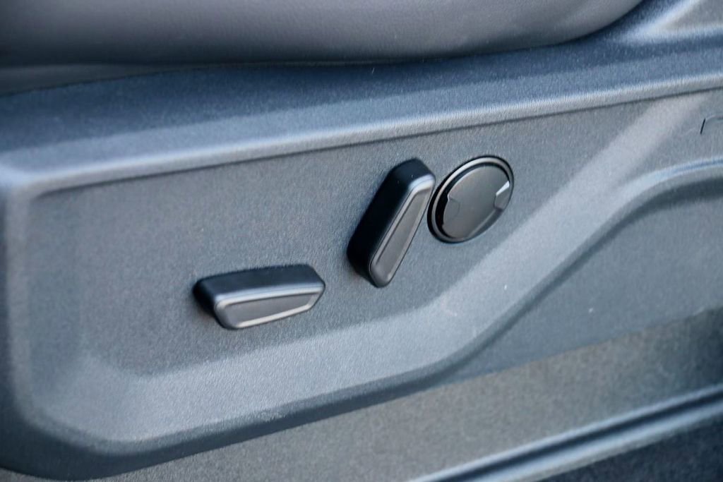 New 2026 Ford F350 Lariat AWD/4WD image 21