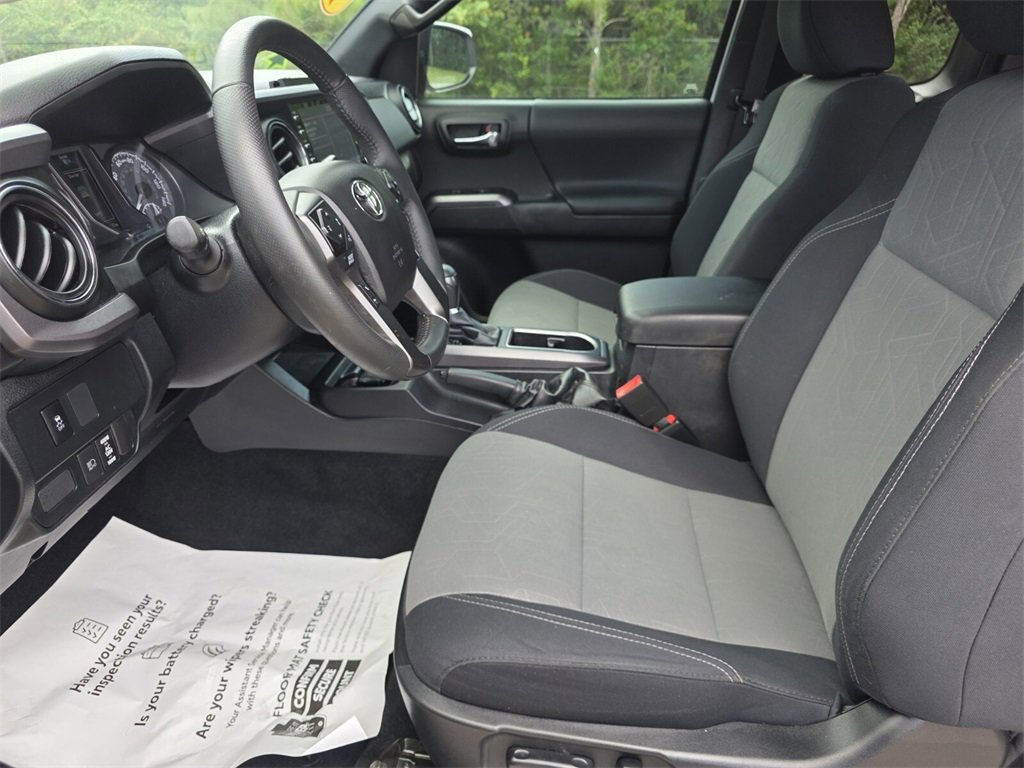 Used 2021 Toyota Tacoma TRD Sport w/ Technology Package image 24