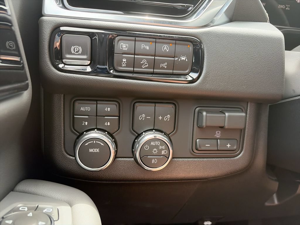 New 2026 GMC Yukon XL Elevation AWD/4WD image 26