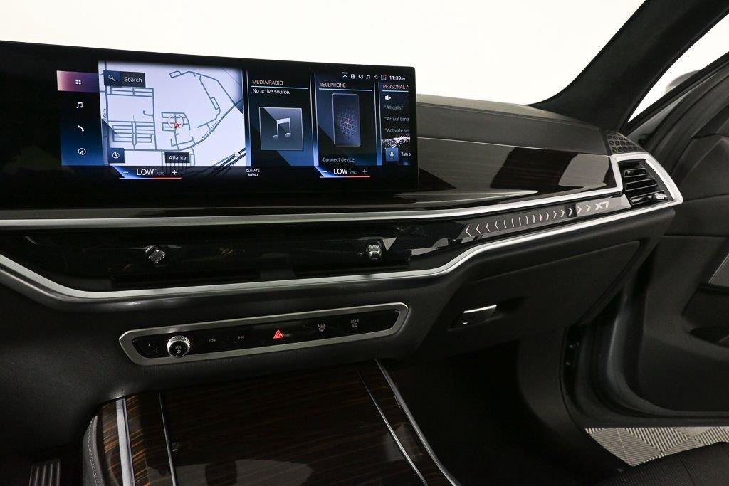 Used 2023 BMW X7 xDrive40i w/ Executive Package AWD/4WD image 13