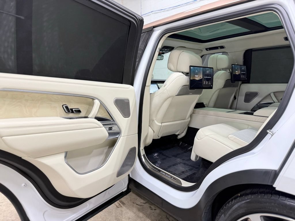 Used 2023 Land Rover Range Rover SV AWD/4WD image 50