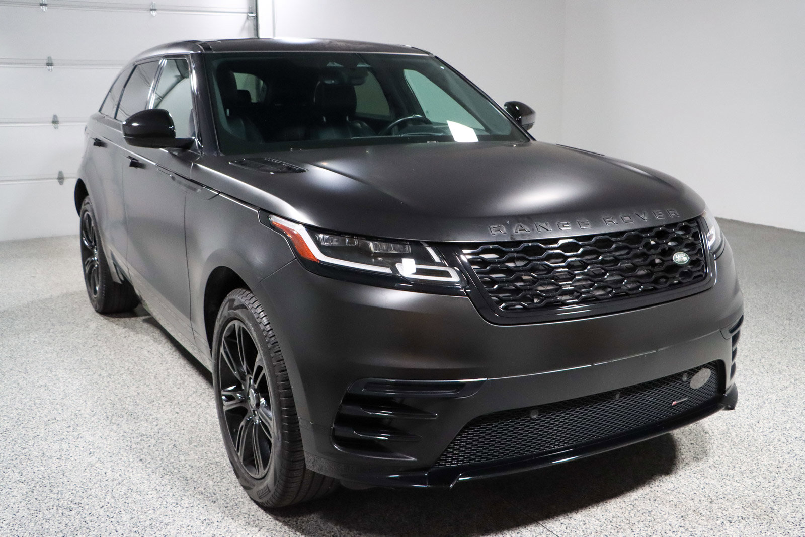 Used 2023 Land Rover Range Rover Velar R-Dynamic S AWD/4WD image 5