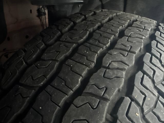 Used 2024 Chevrolet Traverse Z71 w/ LPO, Floor Liner Package AWD/4WD image 40
