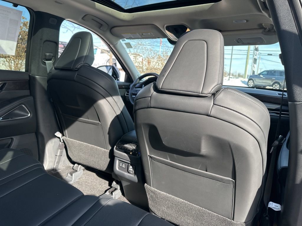 Used 2025 INFINITI QX60 Sensory w/ Vision Package image 34