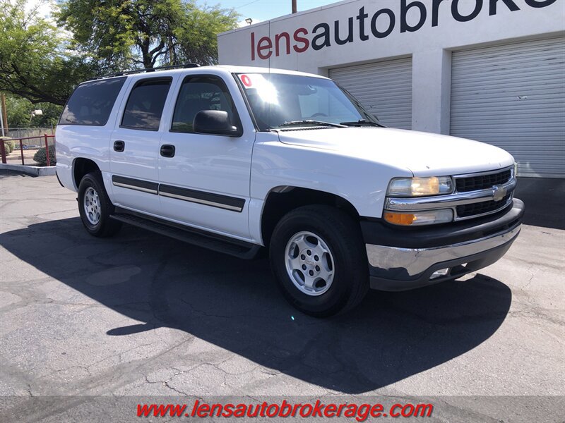 Used 2004 Chevrolet Suburban LS RWD image 2