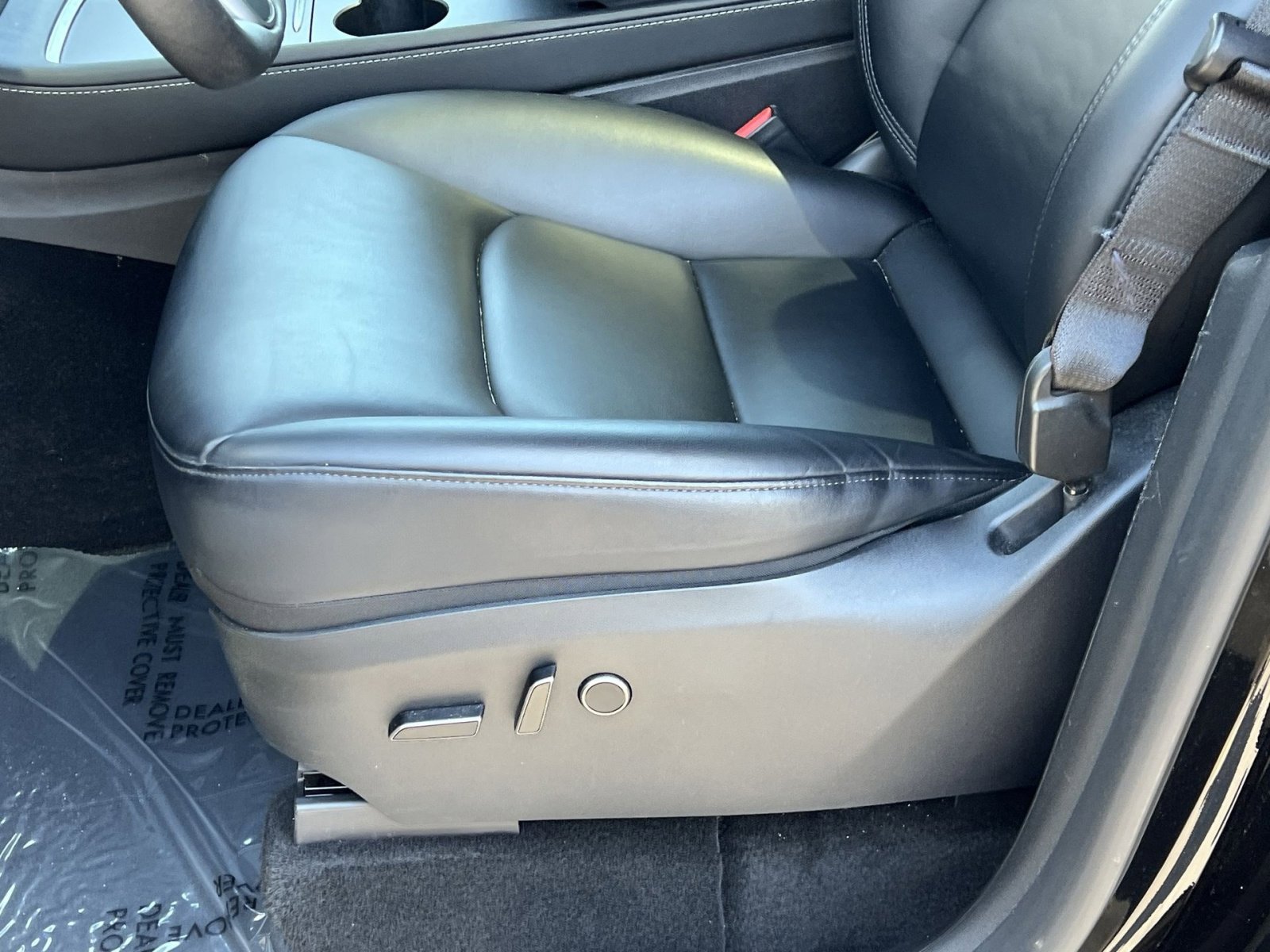 Used 2023 Tesla Model Y Long Range AWD/4WD image 15