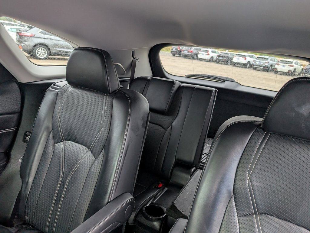 Used 2022 Lexus RX 450hL Luxury image 16