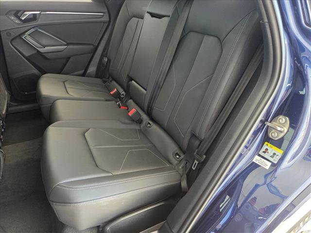 Used 2021 Audi Q3 2.0T Premium image 18