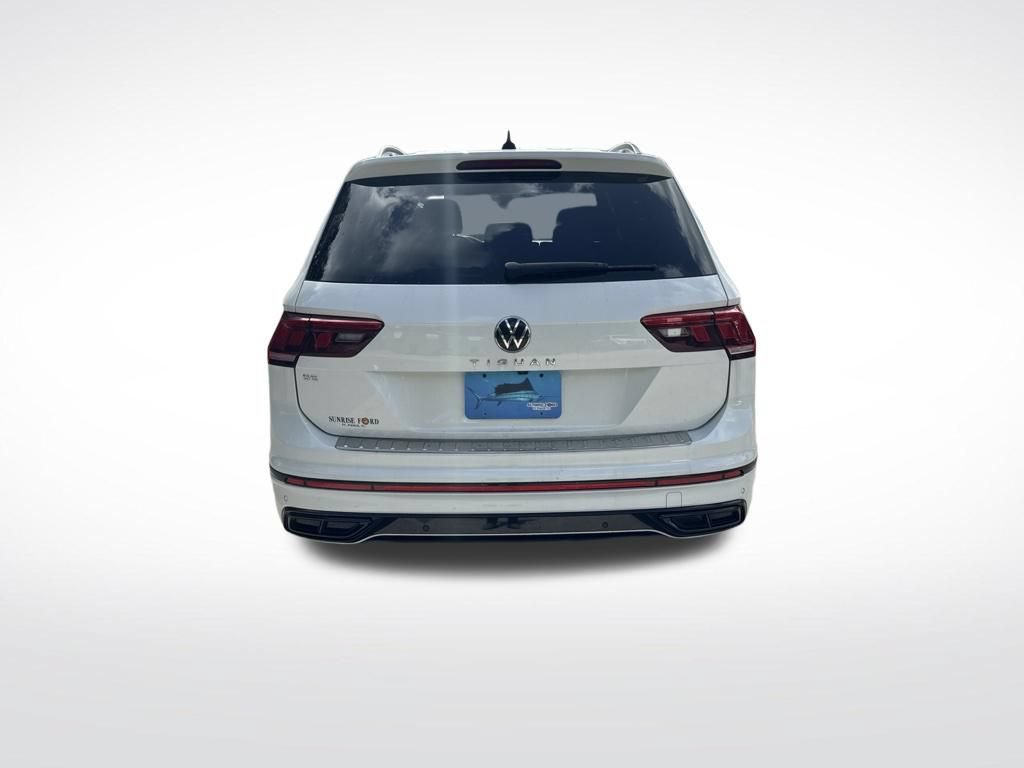 Used 2022 Volkswagen Tiguan SE R-Line FWD image 7