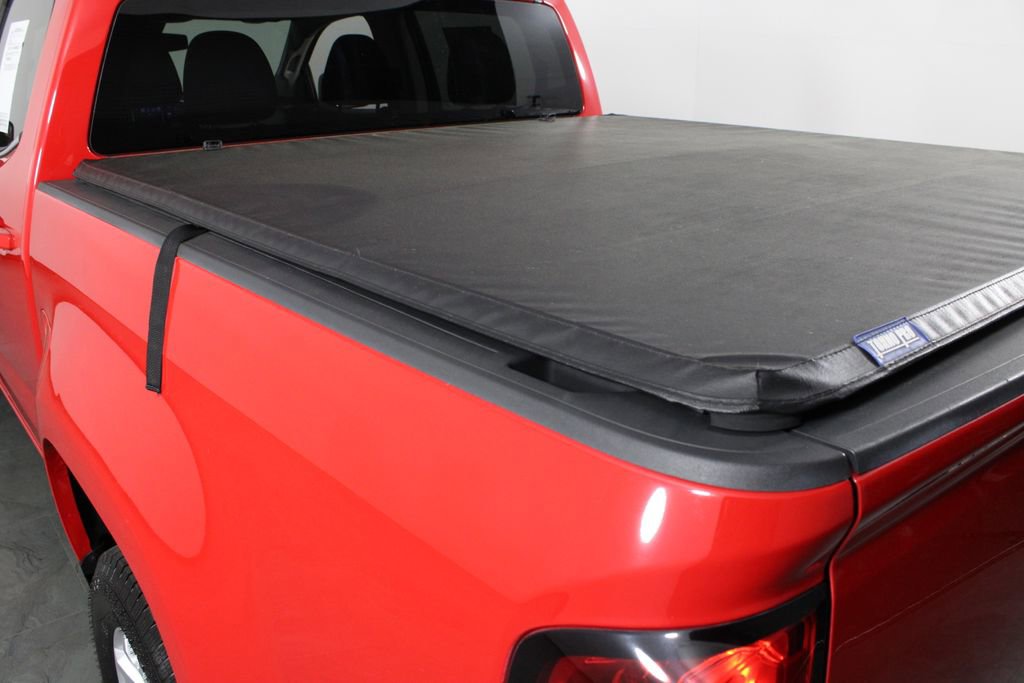 Used 2018 Chevrolet Colorado LT image 16