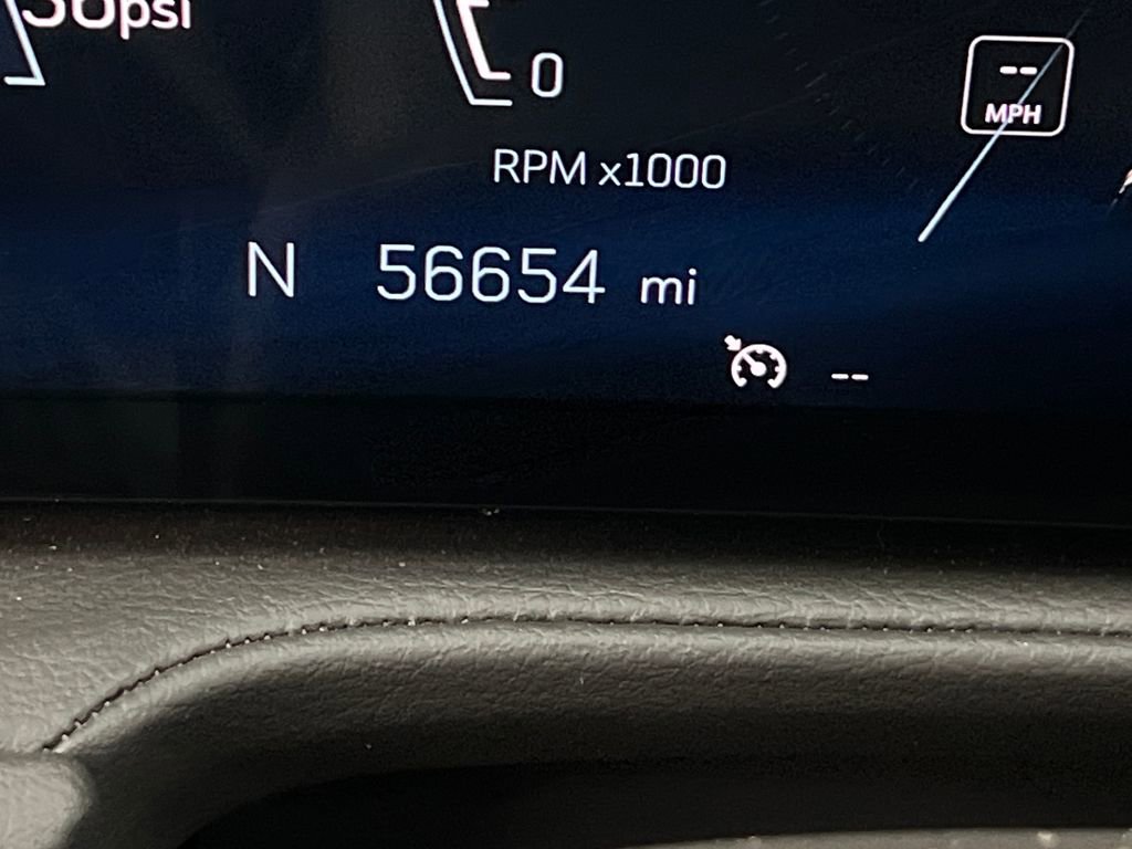 Used 2024 Cadillac XT4 Premium Luxury image 49