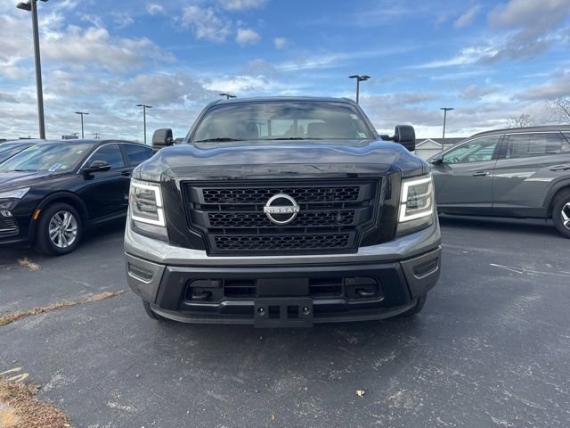Used 2024 Nissan Titan SV w/ SV Convenience Package image 7