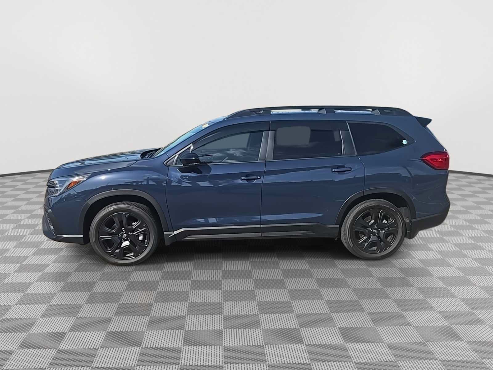 Used 2025 Subaru Ascent Onyx Edition w/ Onyx Package AWD/4WD image 5