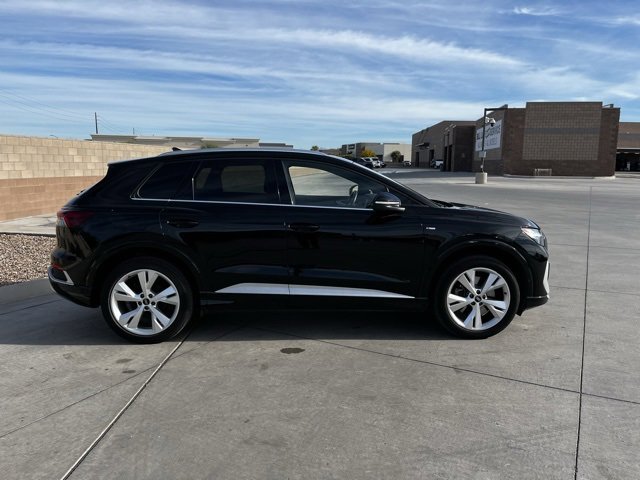 Used 2023 Audi Q4 e-tron Premium Plus image 3