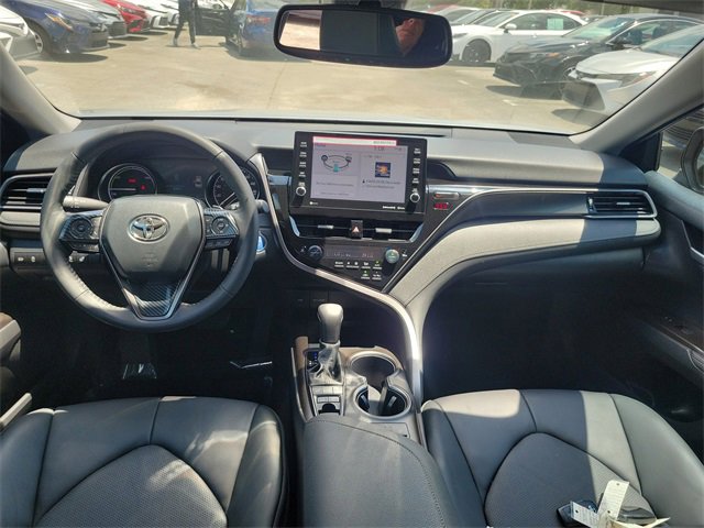 Used 2024 Toyota Camry XSE image 9