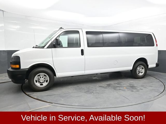 Used 2024 Chevrolet Express 3500 LS RWD image 3