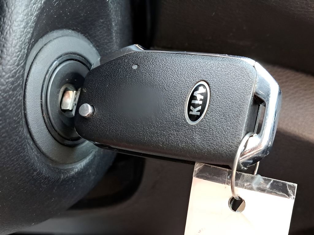 Used 2019 Kia Forte LXS image 31